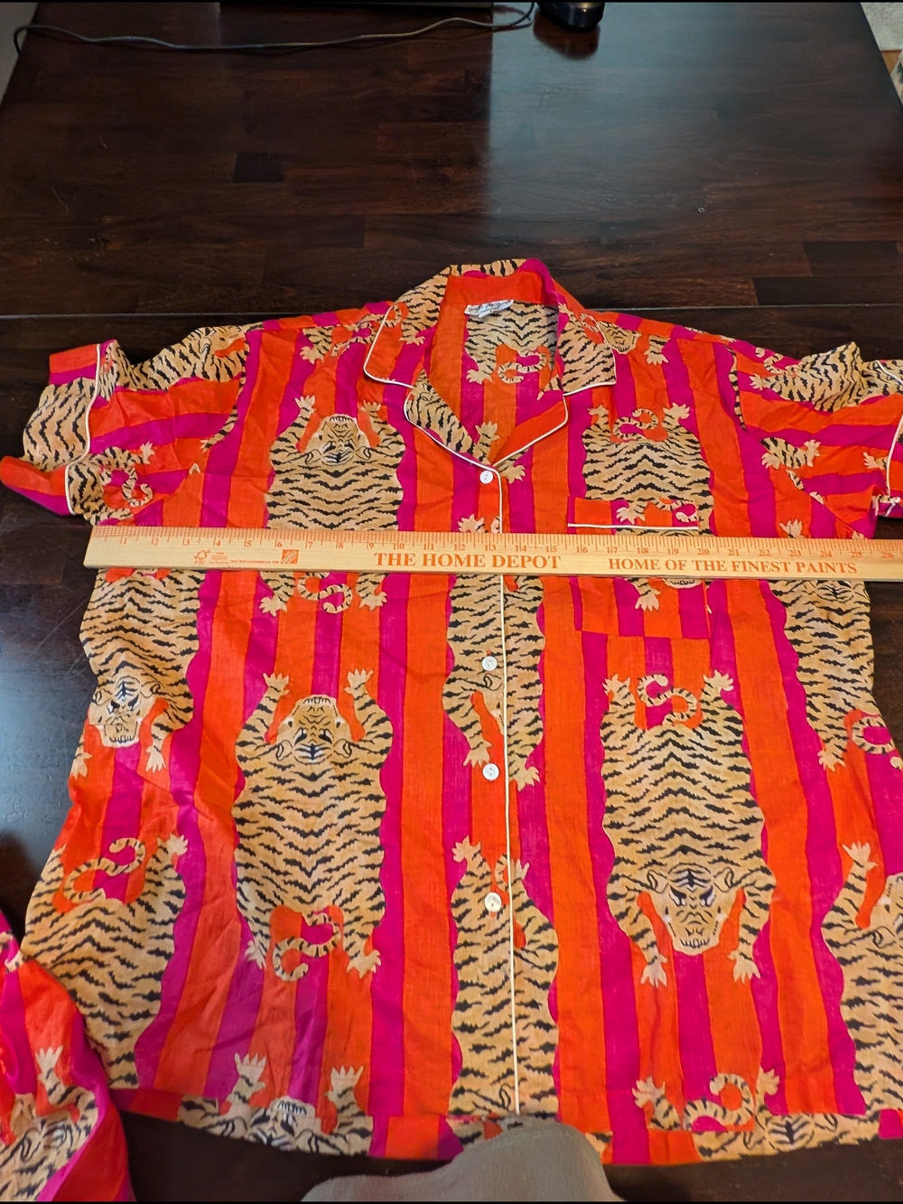 Soothe Our Souls Tibetan Tiger Organic Cotton PJ Set Pink & Orange, Women's L - Picture 6 of 9
